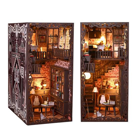 Secret castle book nook ( assembled)